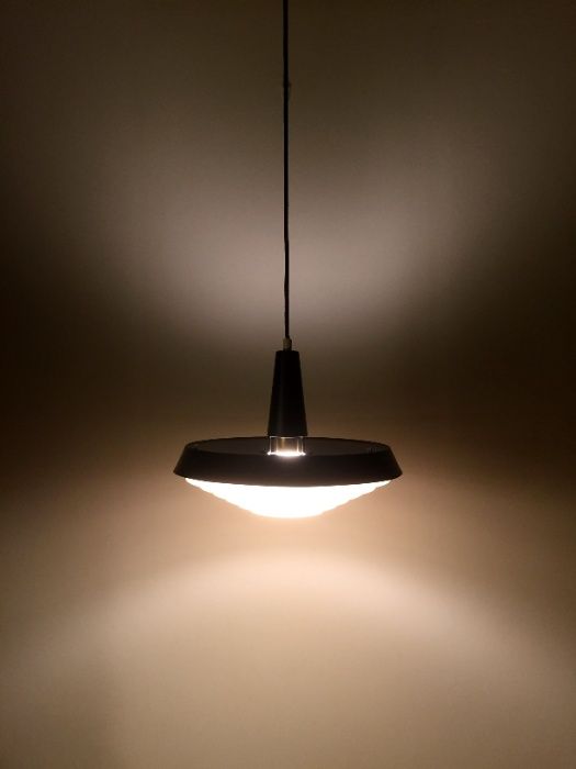 Candeeiro Kaiser Leuchten em preto e branco anos 60