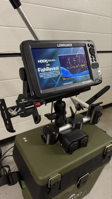 Echosonda Lowrance Hook Reveal 9 z przetwornik Tripleshoot + power box 2x20AH + sztyca regulowana do przetwornika + uchwyt na telefon