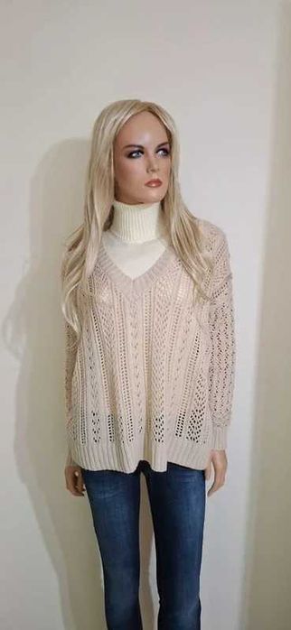 Beżowy sweter ażurowy – one size – marka me GUSTA, polska marka