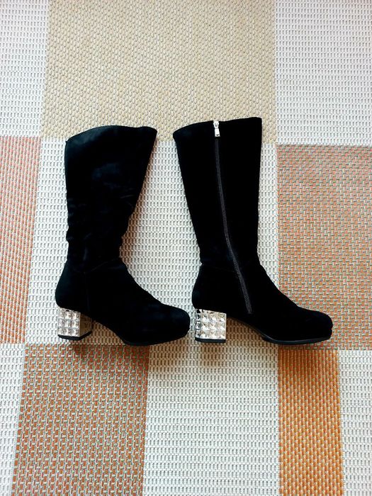 Сапоги зимові натуральний замш замшеві чорні теплі чоботи ботфорти