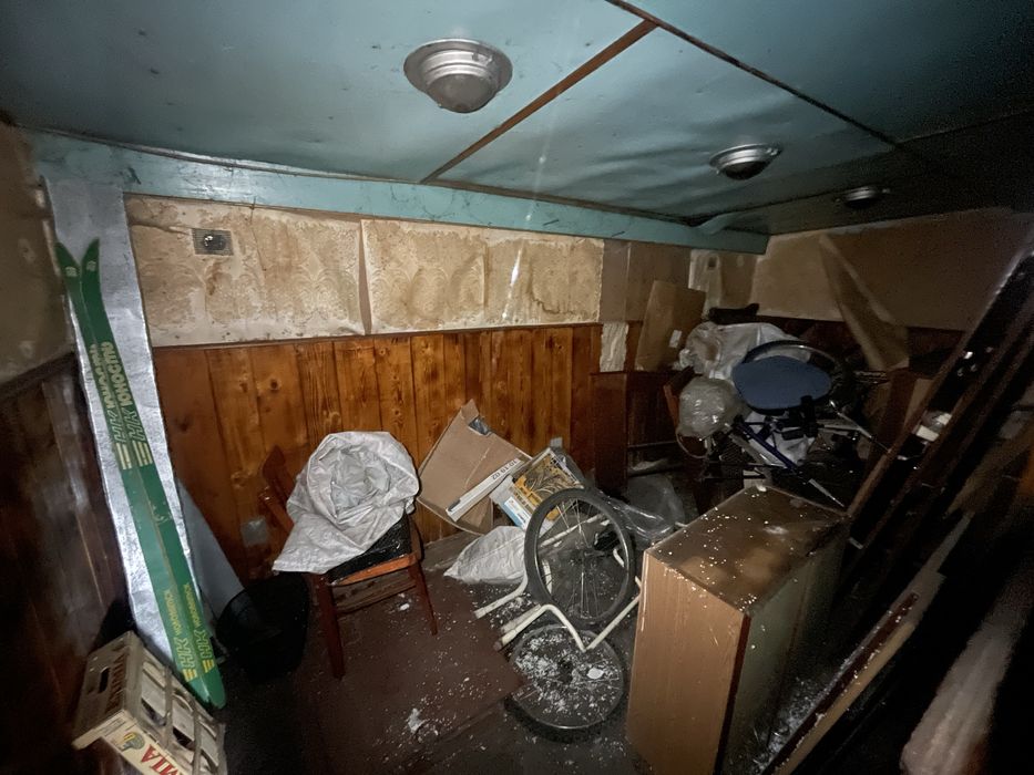 Великий гараж зі світлом! ТОРГ!