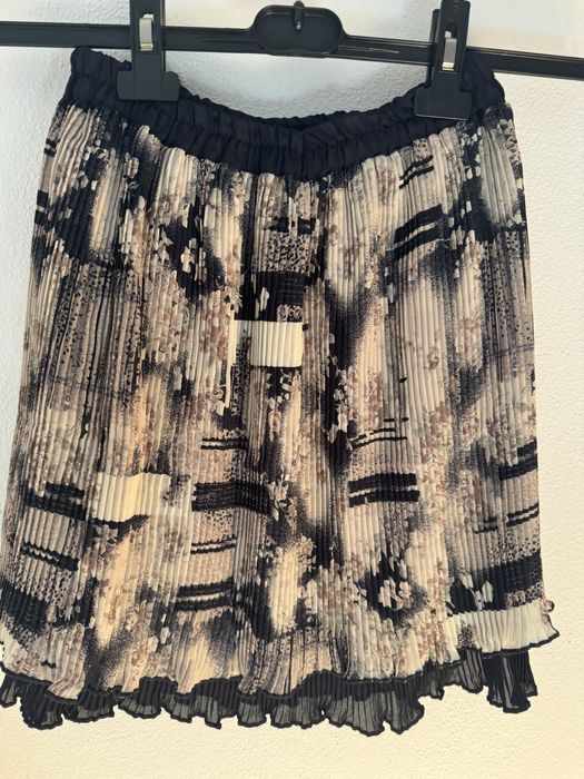 Saia Com Elastico e Forro