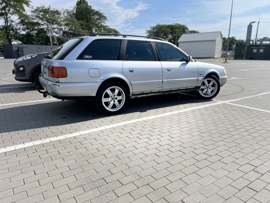 Audi A6 C4 97 г.в.