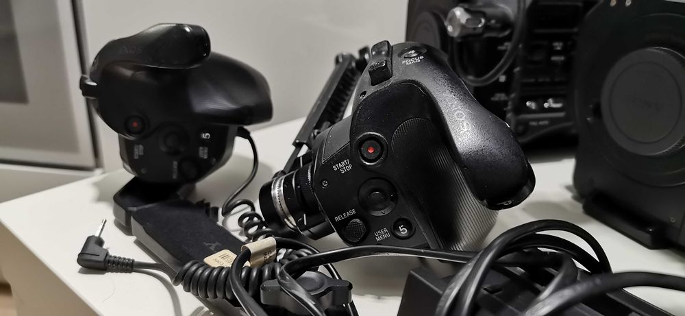 Sony FS7 (2 sztuki) + akcesoria
