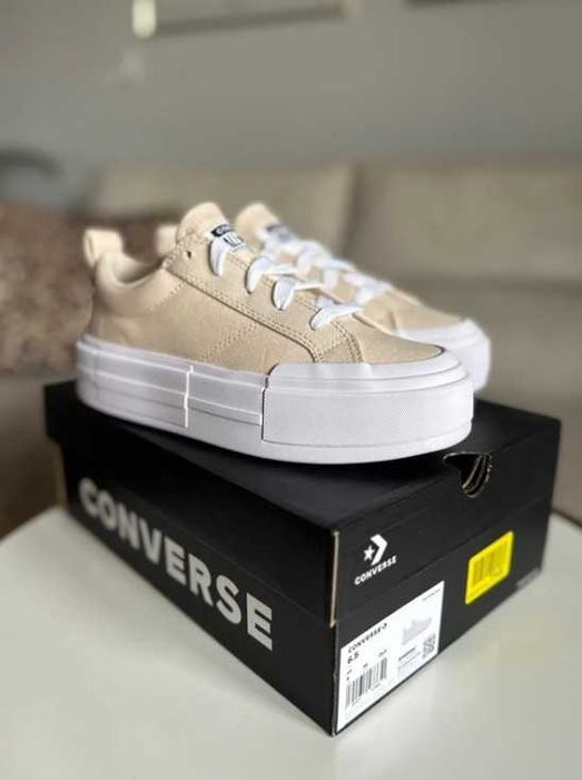 Nowe trampki na platformie Converse Ctas Cruise unisex 39 - 24,5 cm, beżowe