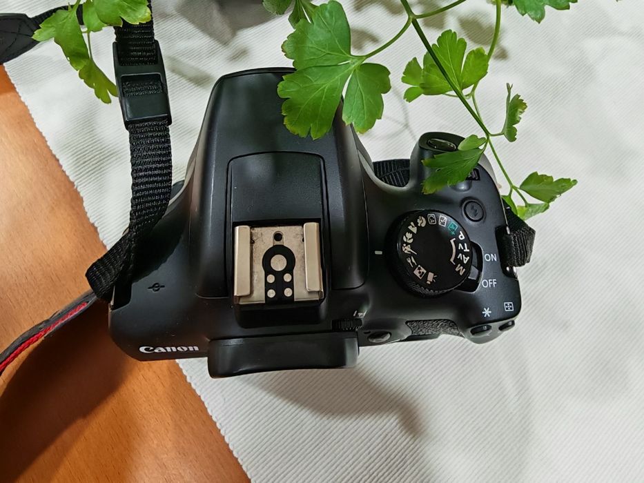 Canon 1300D Corpo – Como Nova | DSLR Excelente Estado