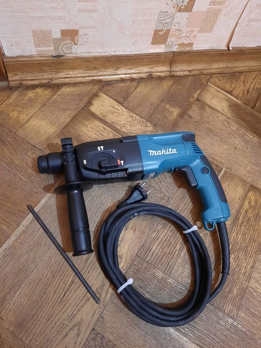 100% оригінал!!Перфоратор Makita HR 2450,780вт,2.7дж