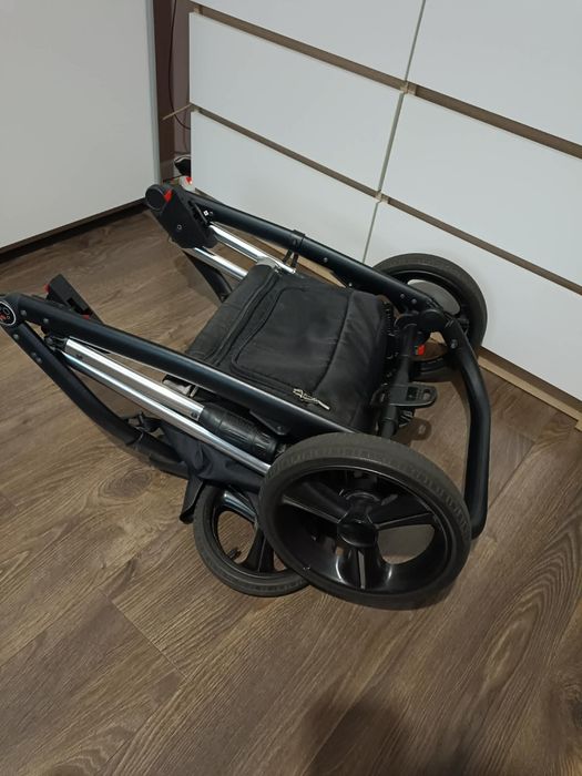Wózek Camarelo Faro 3w1 + zabawki