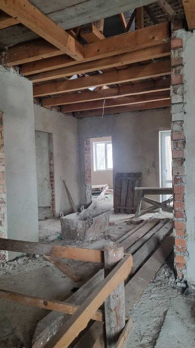 Продається просторий приватний будинок в Івано-Франківську