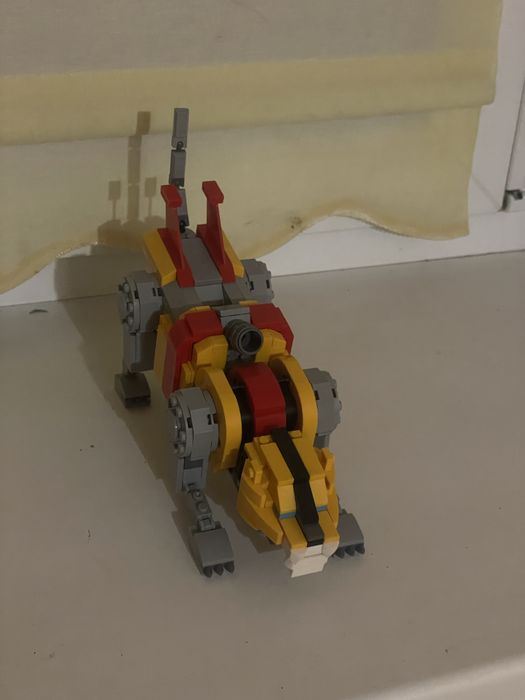 Конструктор Voltron 21311 — вже зібраний (з Китаю