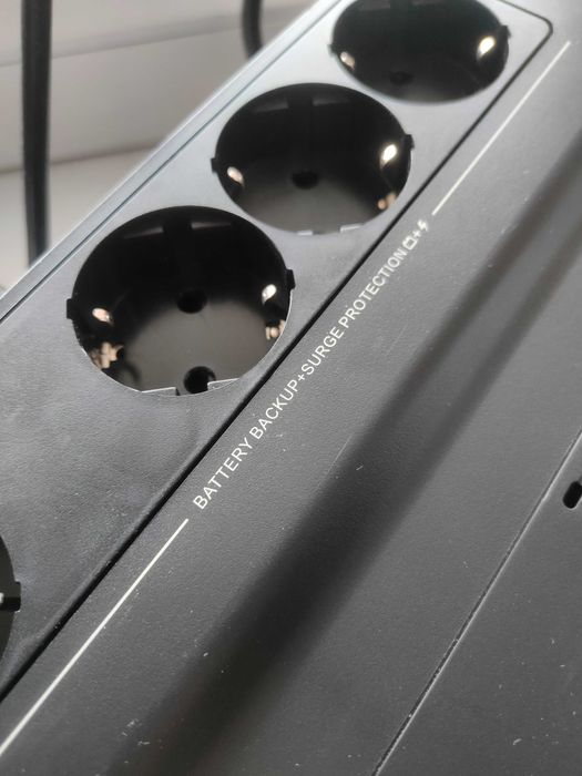 Безперебійник (UPS) - APC BV650I-GR 650VA, 375W