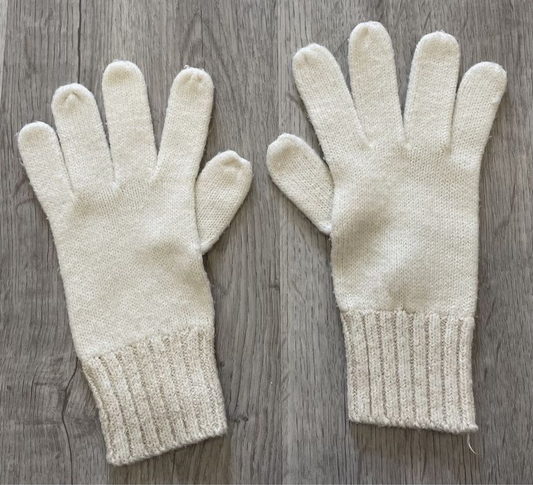 Luvas brancas com fios dourados (Camaïeu)