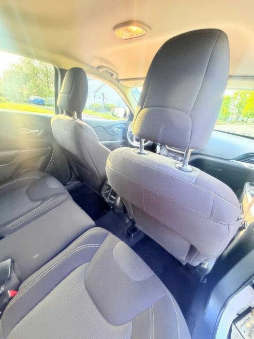 Jeep Cherokee      2016
