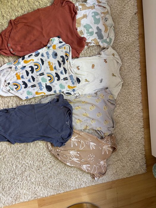 Body na krótki rekaw dla chlopca 86cm