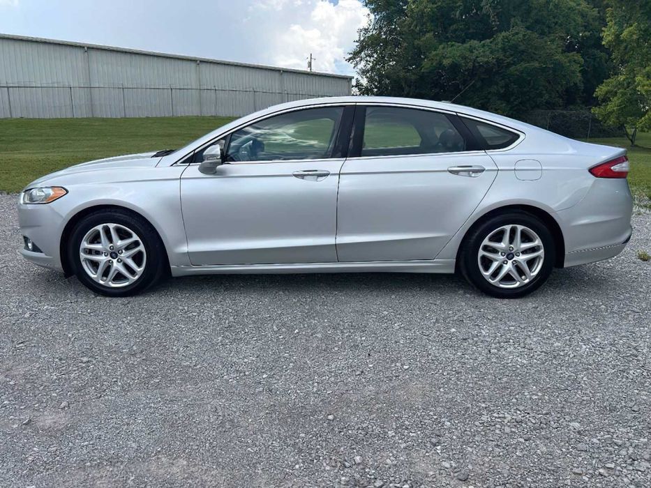 Ford Fusion SE      2016