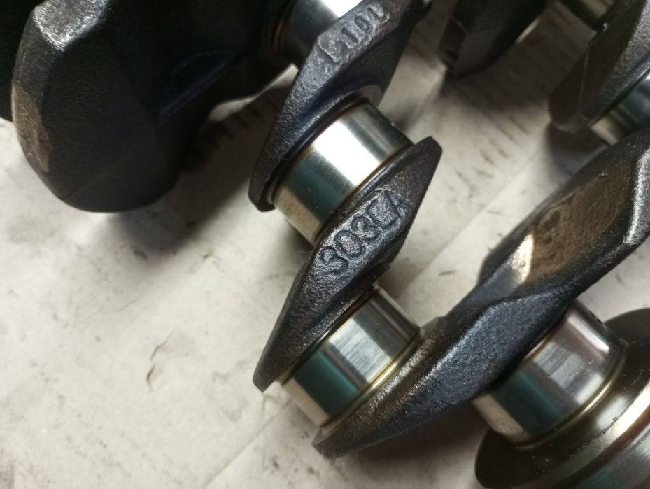 Коленвал 1.6 16V Ford focus C-max Fusion Volvo V50