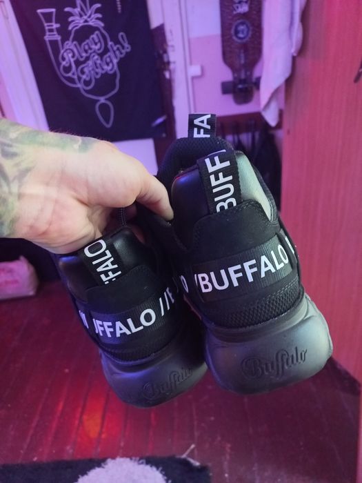 Czarne Buty Buffalo