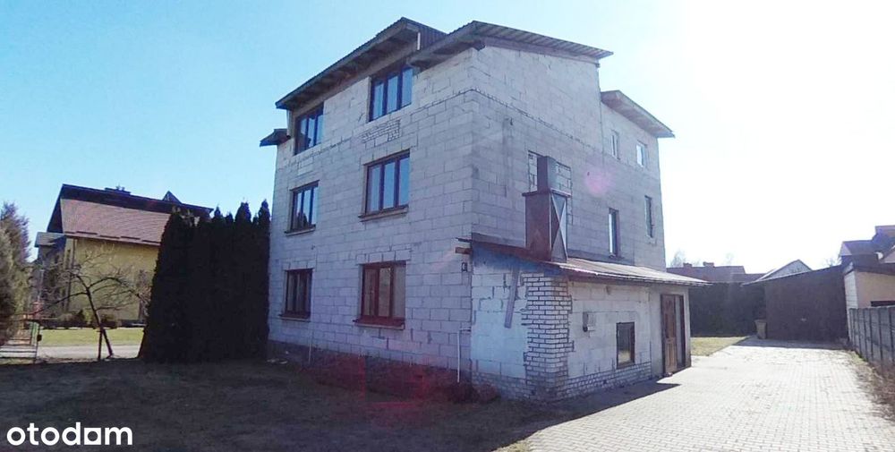 Dom z 2 mieszkaniami w spokojnej okolicy