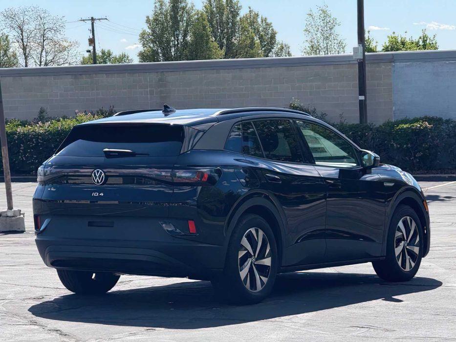 Volkswagen ID.4 Pro      2023
