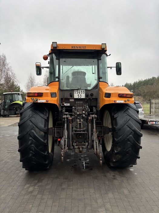 Ciągnik rolniczy Renault Ares 640