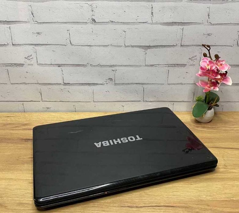 Ноутбук з ВЕЛИКИМ ЕКРАНОМ/i3-(2 (4)ядра/8 GB /SSD 400GB/батарея робоча