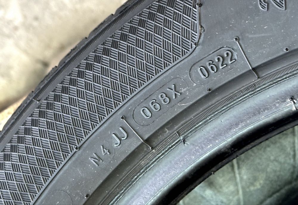 Автошини колеса резина 235/55 R17 Kleber Dunaxer літні 2022 рік