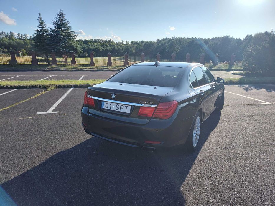BMW F01 740 D xdrive