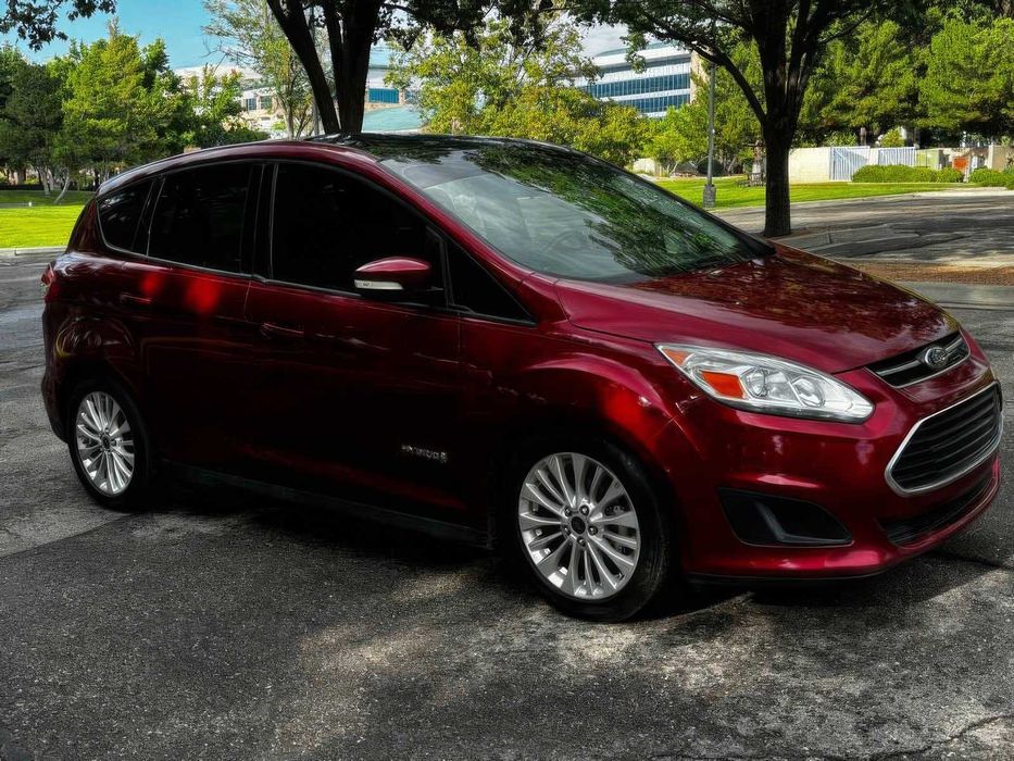Ford C-MAX Hybrid SE      2017