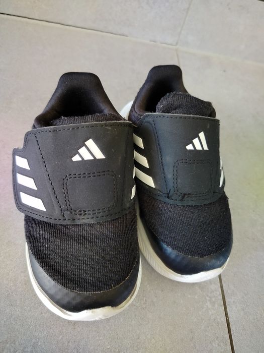 Adidas buty chłopięce r21