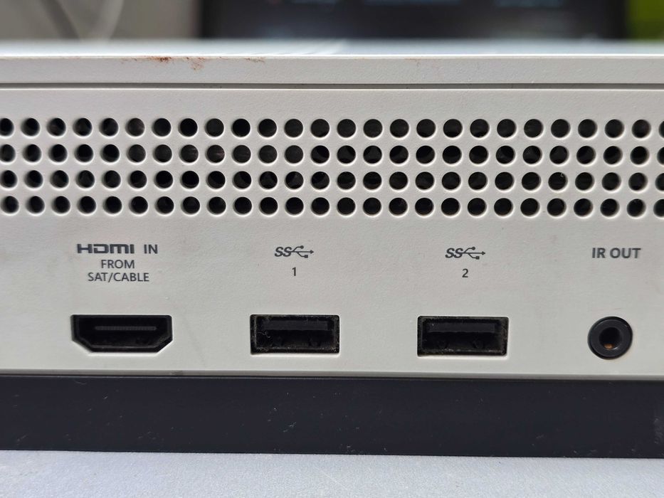 Xbox One S 500GB / okablowanie / Grade C /