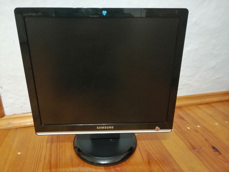 Монітор 19" Samsung Syng Master 931C