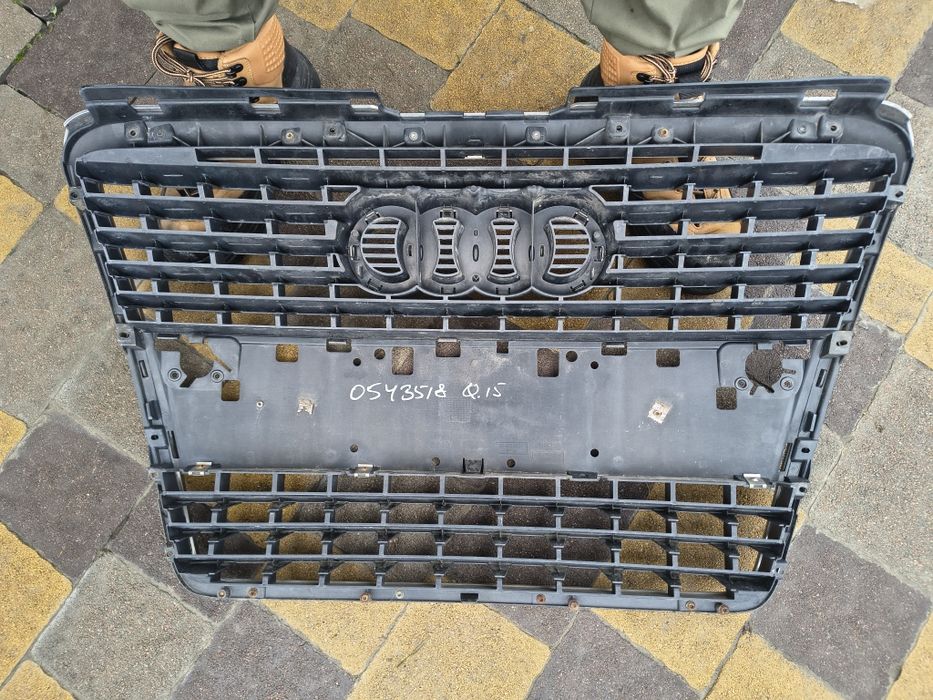 Решітка audi a8 d3