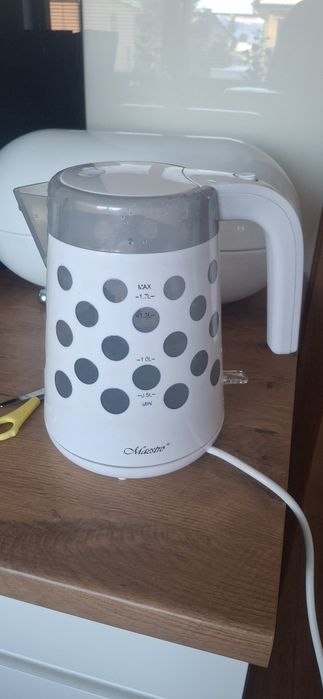 Sprzedam czajnik elektryczny