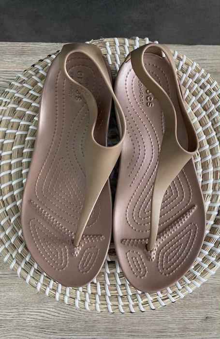 Crocs japonki serena flip brązowe W7 37/38