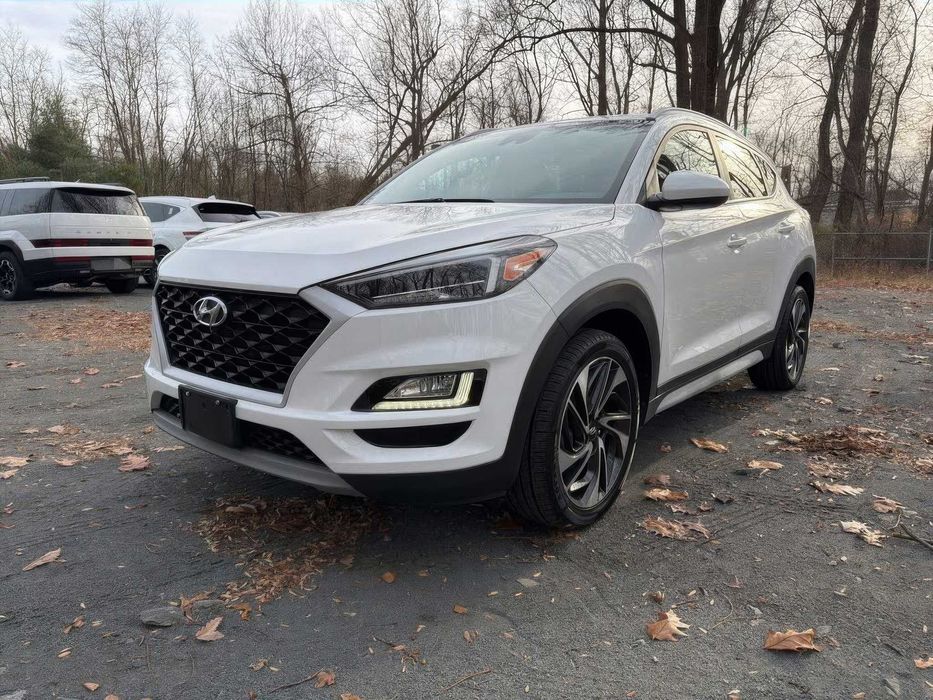 Hyundai Tucson Sport      2019