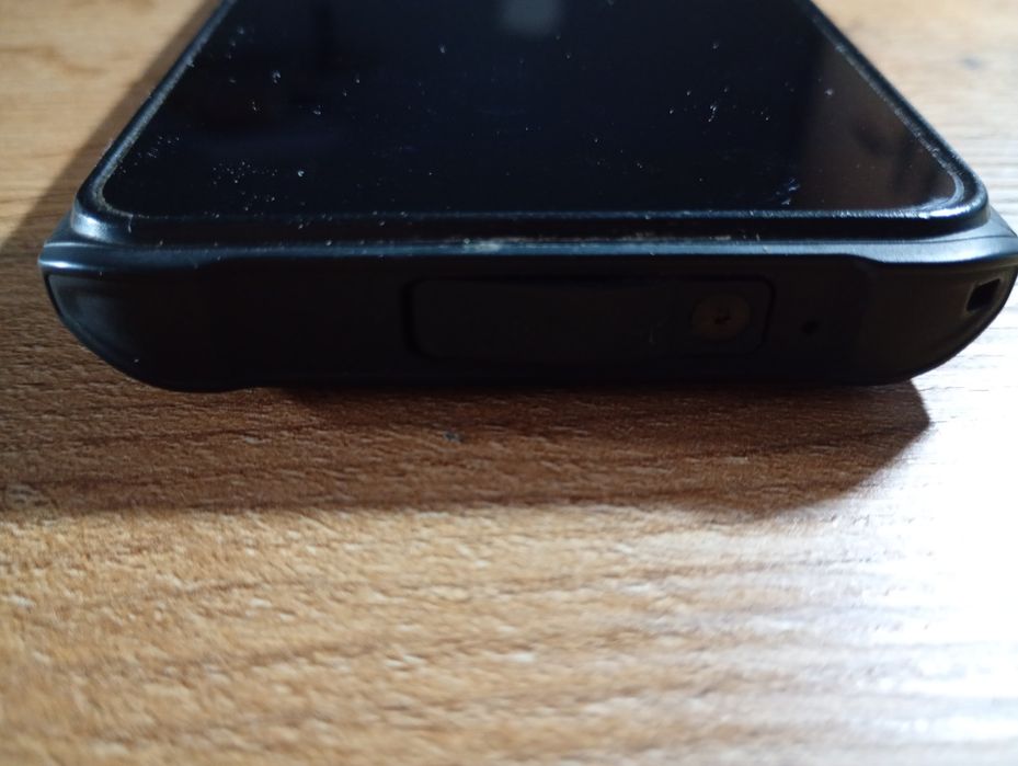 Smartfon  Ulefone Armor X10 Pro.
