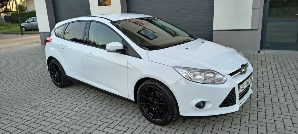 Sprzedam bardzo ładnego Forda Focusa 1.6 benzyna sprowadzony z Holandii