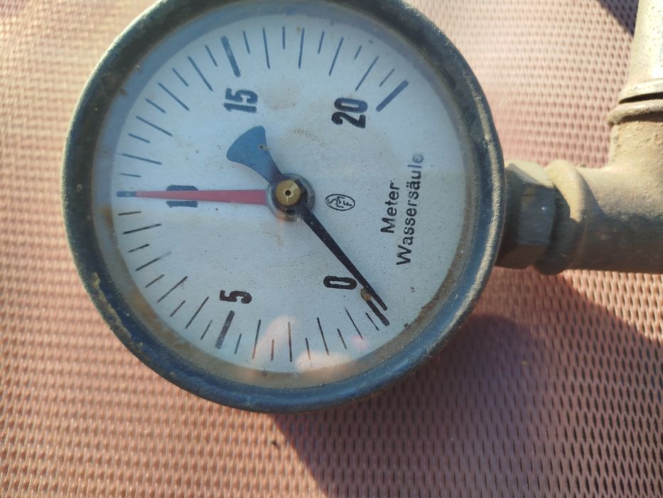 Монометри для води і кисню