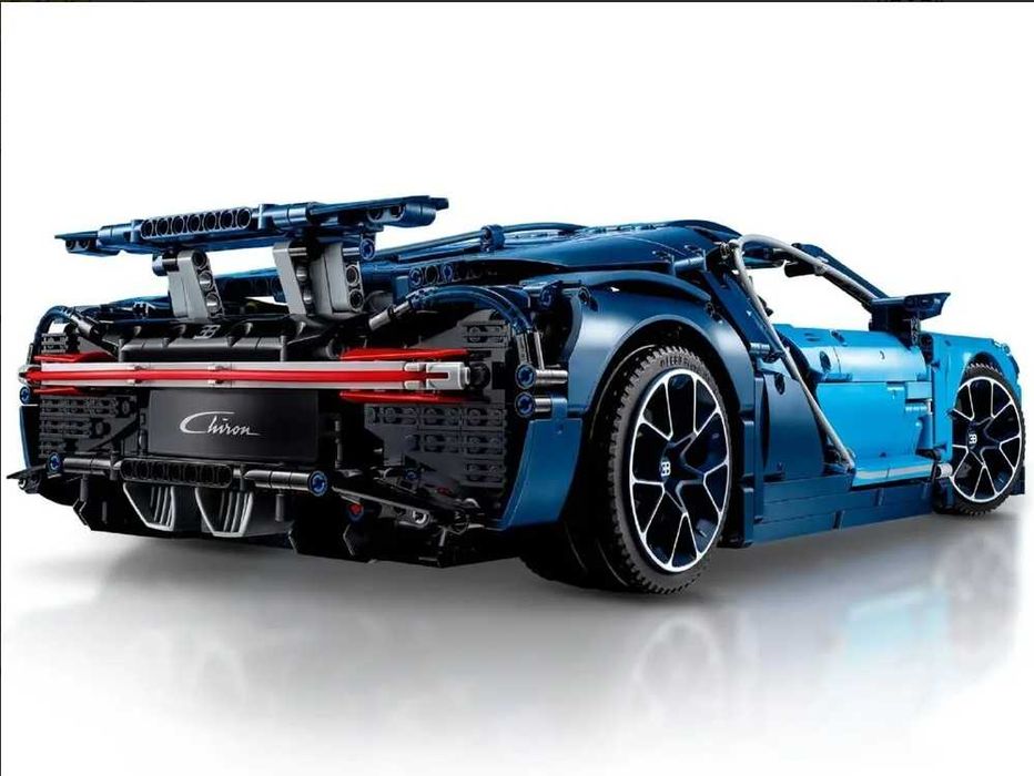 Конструктор сумісний з LEGO Technic Bugatti Chiron 42083