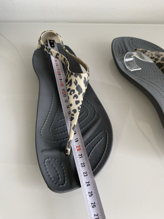 Sandałki Crocs Sexi Flip Leopard r. 36/37 W6