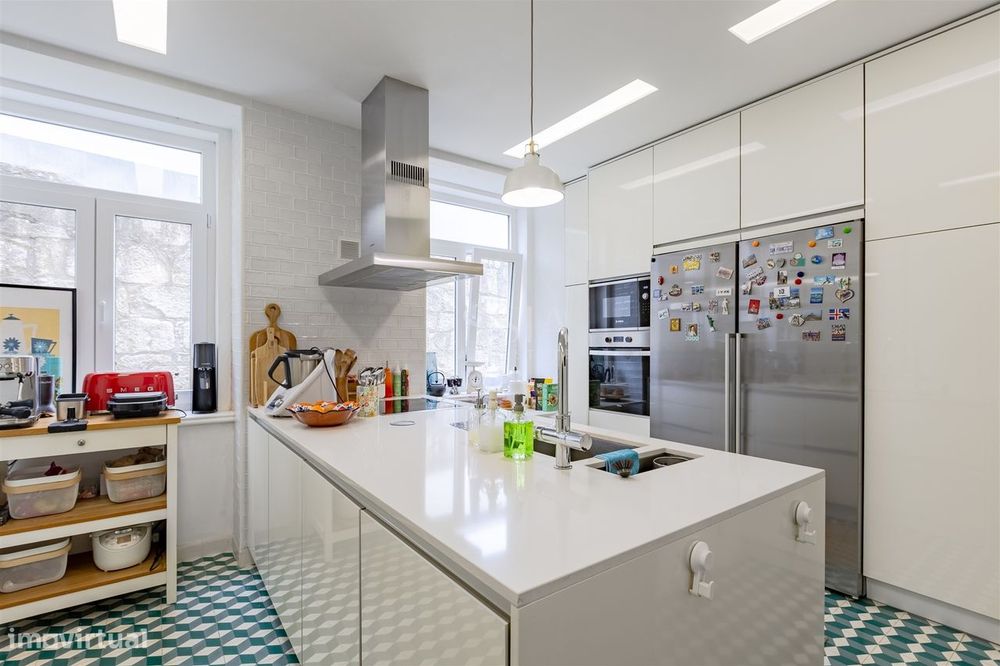 Apartamento T4 na Foz Velha a 150 metros do mar