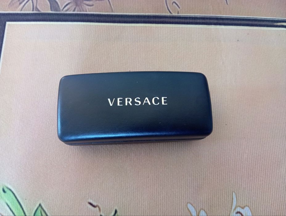 Versace futerał na okulary