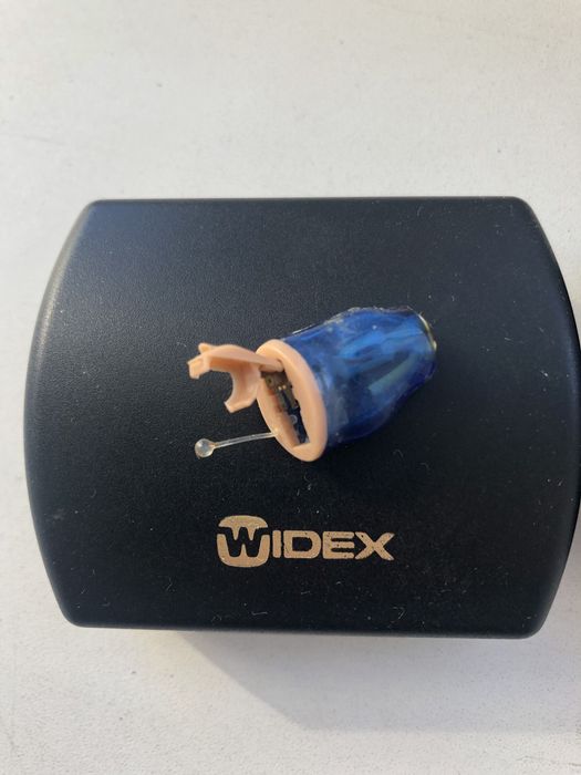 Внутриканальные слуховые аппараты Widex Bravo B2-CIC. Denmark.