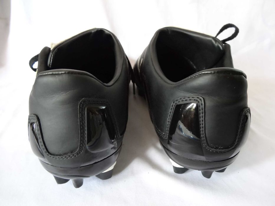 Buty PUMA roz 46 Piłkarskie Korki Skóra