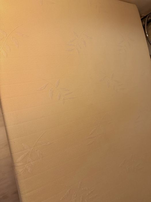 Colchão Naturflex muito bom 1,40x1,90