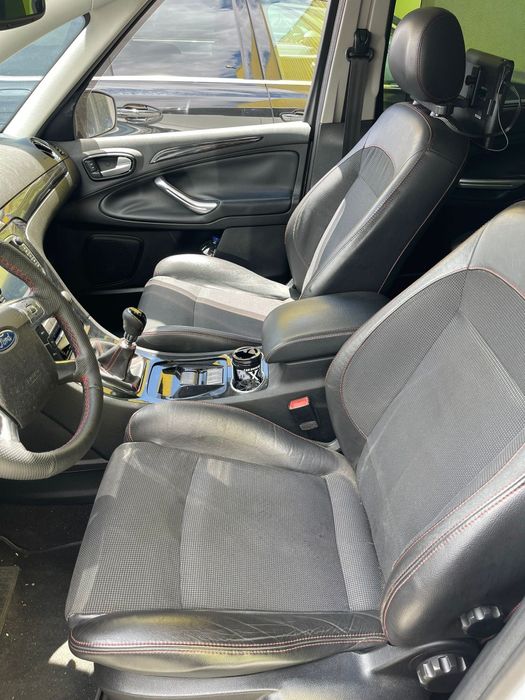 Ford SMax 2.2 versão titanium em excelente estado