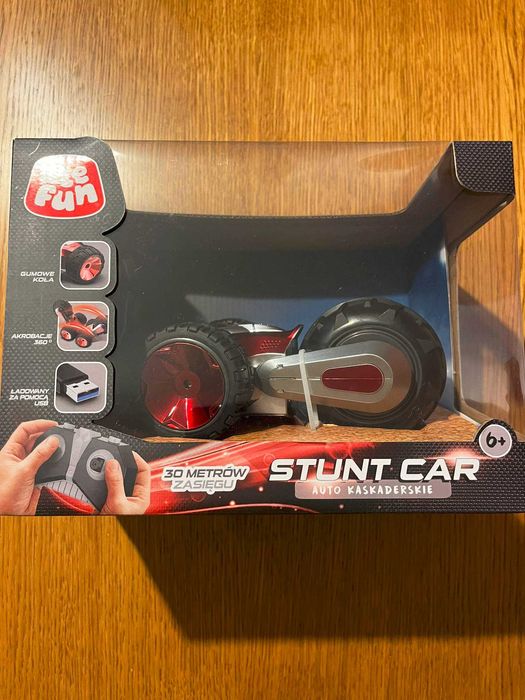 Auto kaskaderskie Stunt Car z pilotem