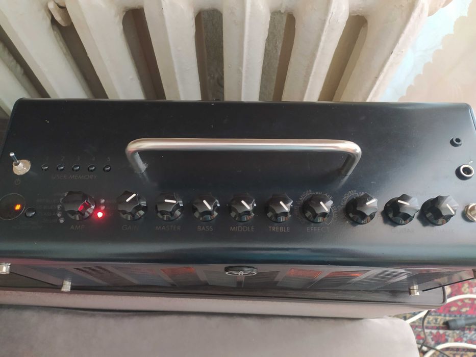 Комбик Yamaha THR10C