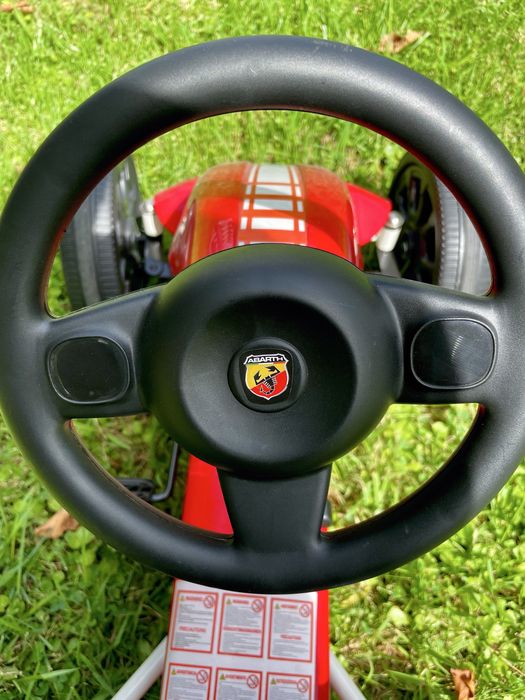 Kart / Carro de pedais Abarth FIAT 500