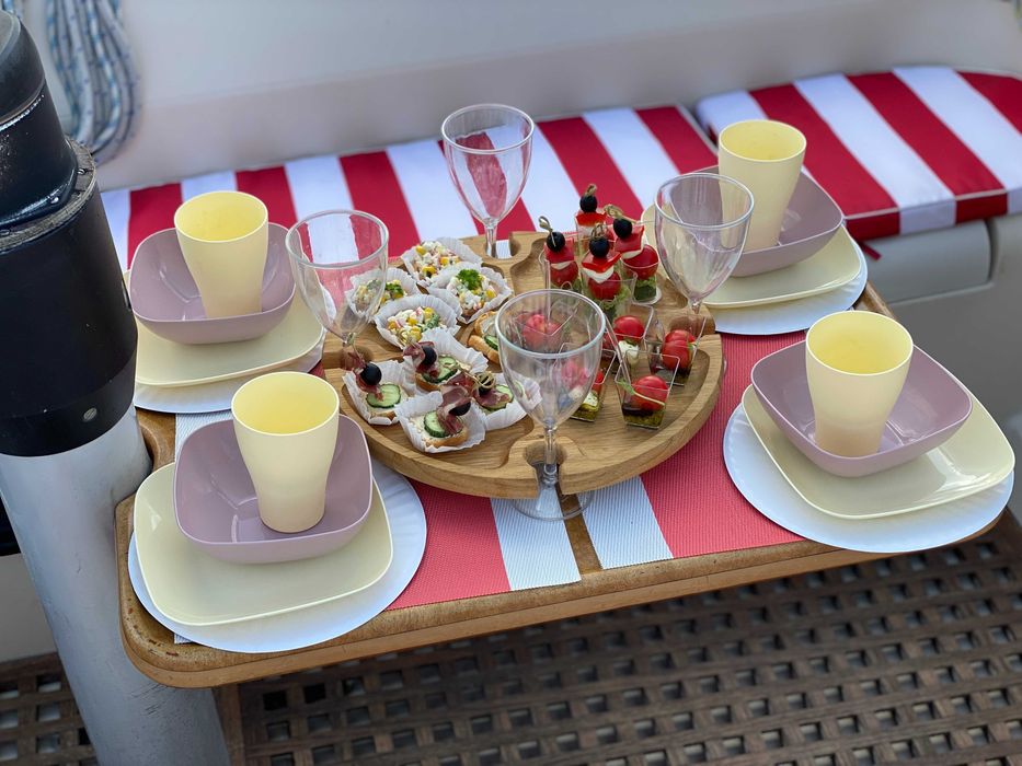 Яхта Dehler Delanta 80 вітрильно-моторна, прогулянкова